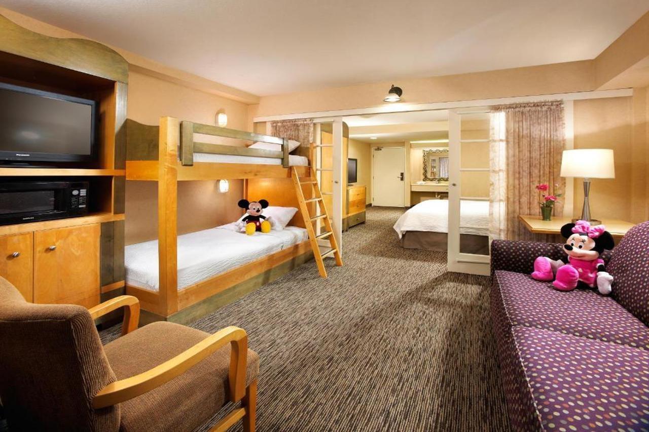 Anaheim Portofino Inn & Suites Esterno foto