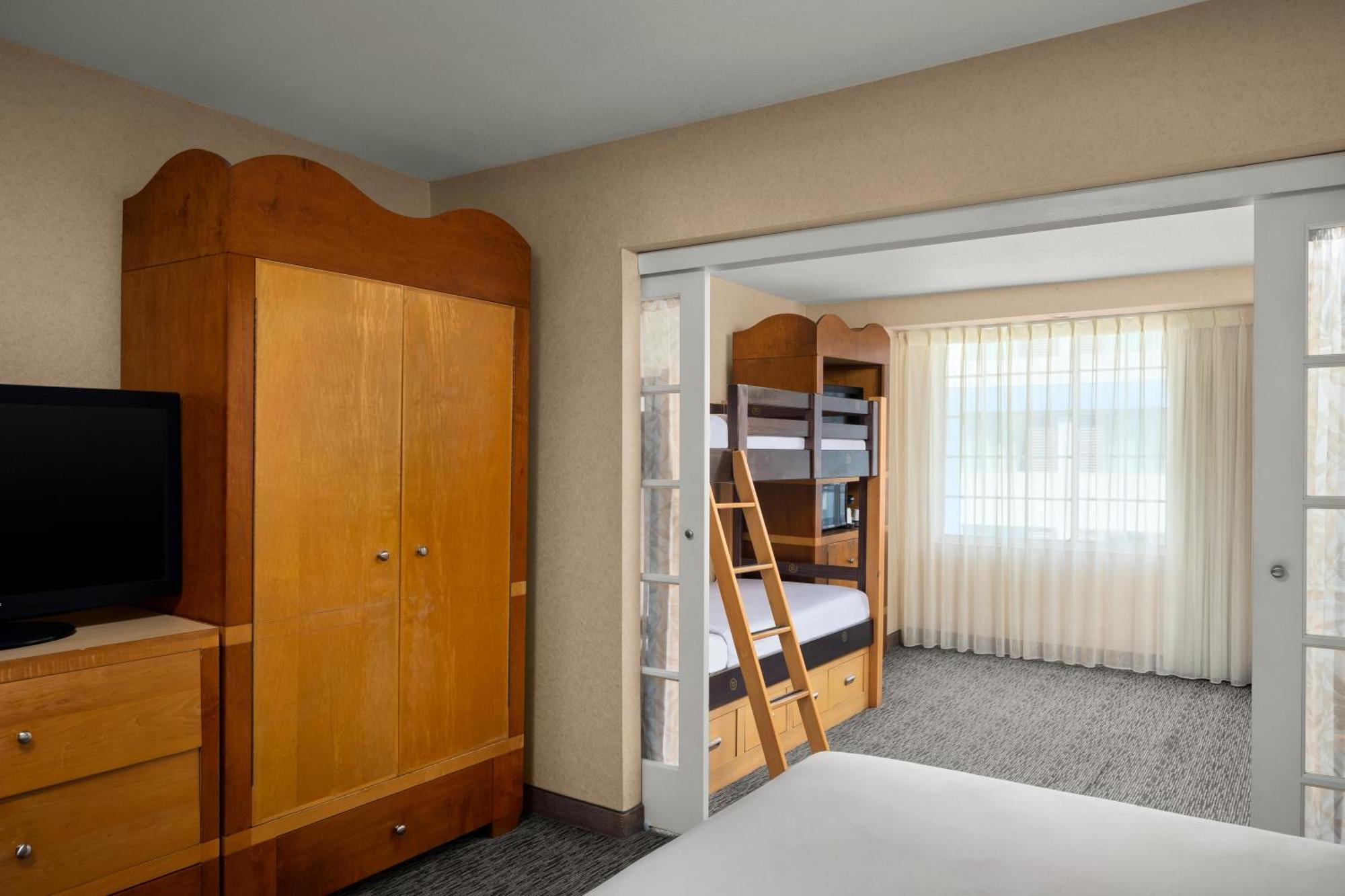 Anaheim Portofino Inn & Suites Esterno foto