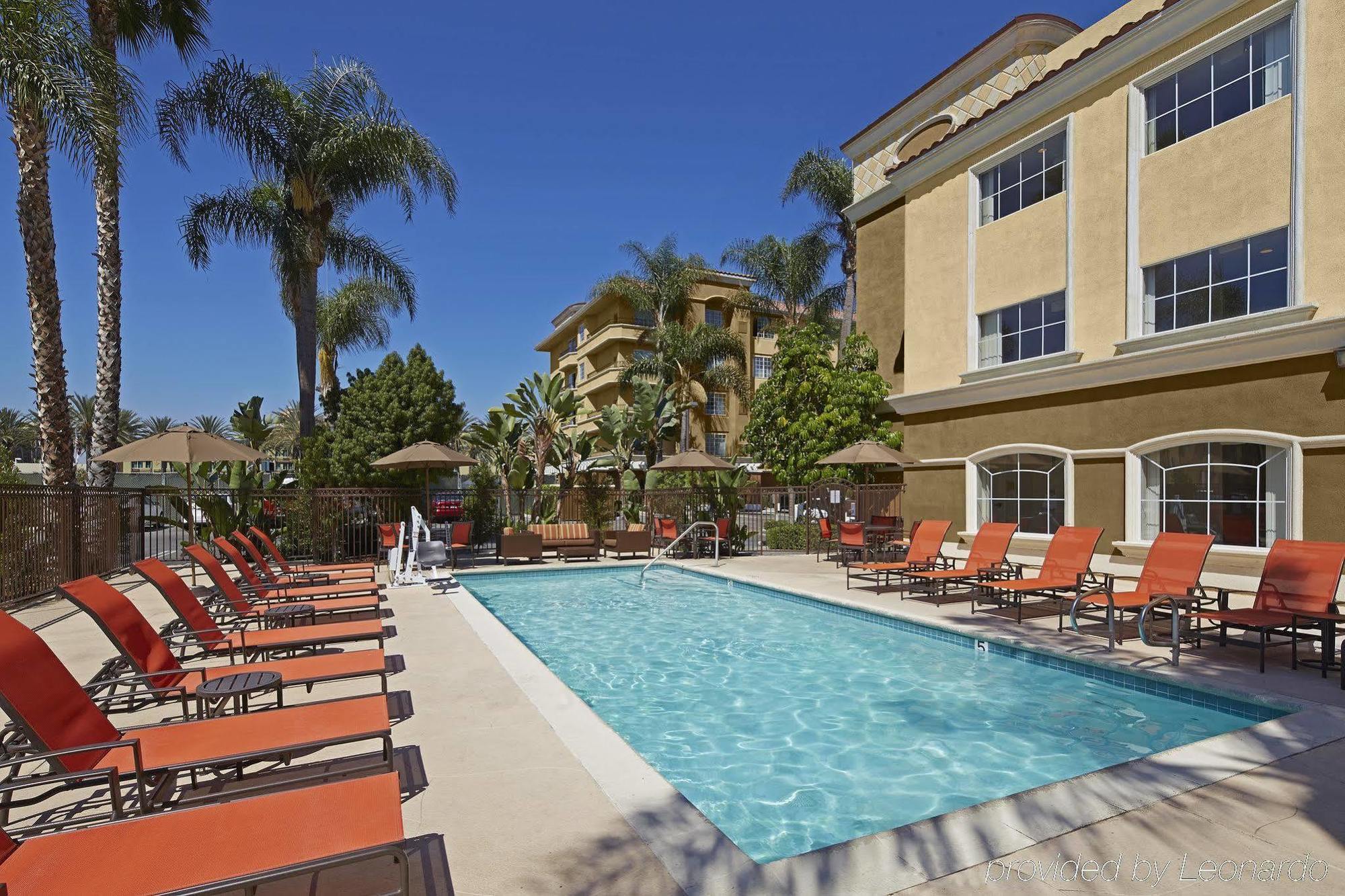 Anaheim Portofino Inn & Suites Esterno foto